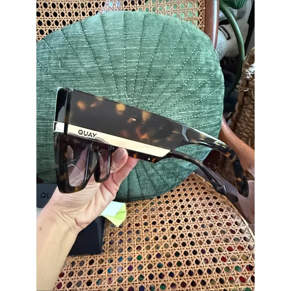 Quay Australia tortoiseshell square